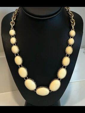 Banana Republic Cabochon Necklace